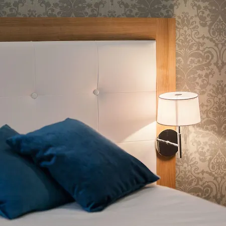 Corner 4* سبليت