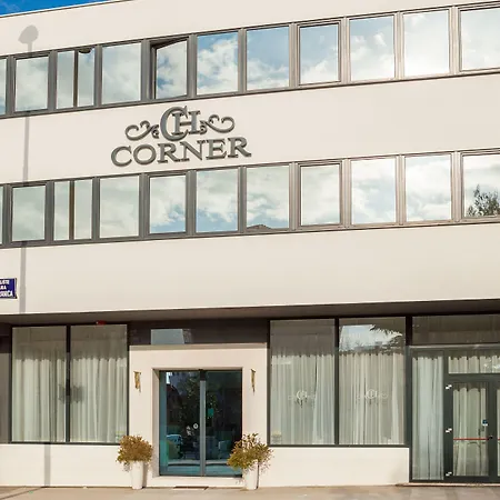 Corner فندق سبليت