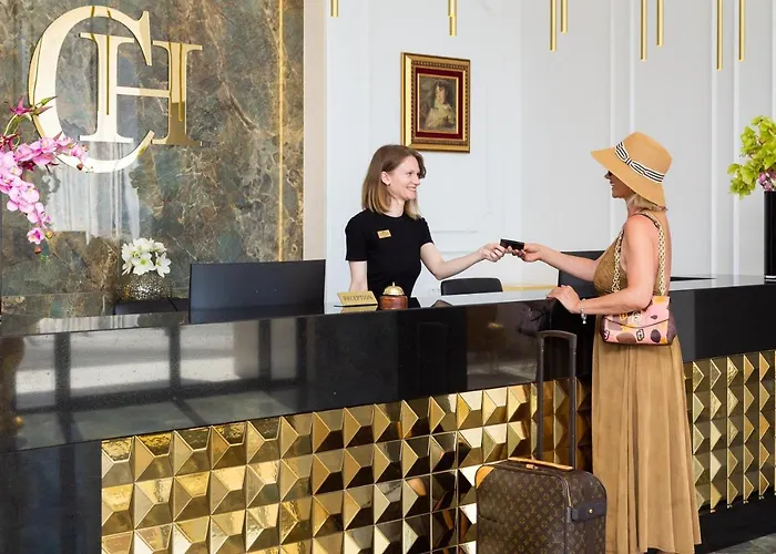 Szálloda Corner Split